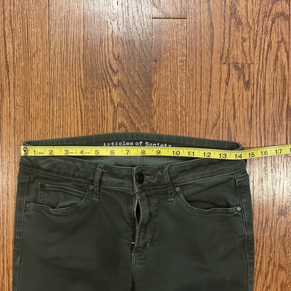 Articles of Society army green stretchy skinny raw hem jeans size 27 - Picture 3 of 10